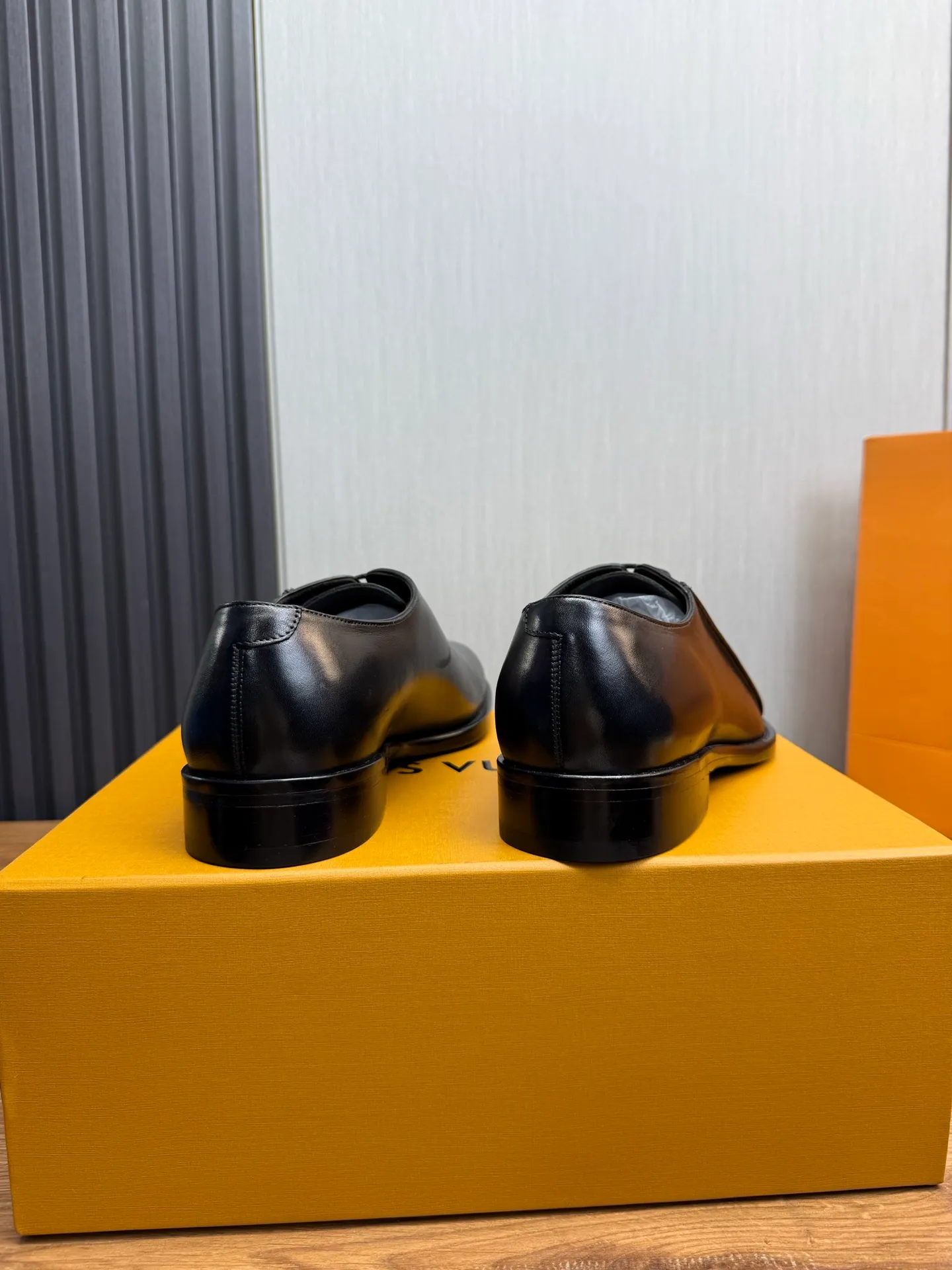 Men's shoes💰760💰 LV. Men's business casual leather shoes, 1:1 shipment ⬆️Luxurious and noble👞All imported original brand leather, just to create a more comfortable wearing experience, upper: original cowhide ➕Imported full cow lining, original leather outsole ✔️36-45 (38.45 non-refundable)